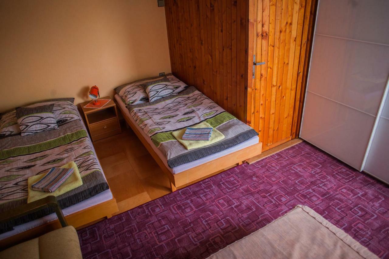 Apartman Strba Apartment Ngoại thất bức ảnh